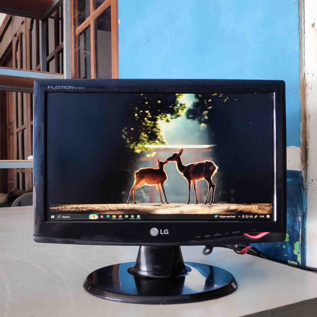 Lg Brand Monitor Lcd 16 Inch Wide Normal Condition | Shopee Philippines
