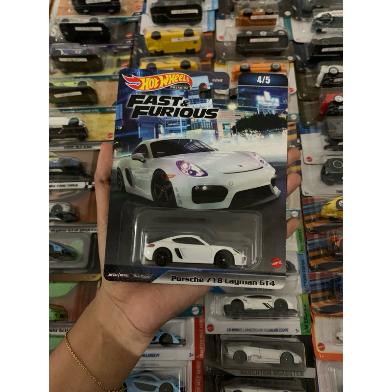 Hot Wheels Boulevard #93 Porsche 718 Cayman GT4 – 1:64 Diecast, Free Protector - View #4