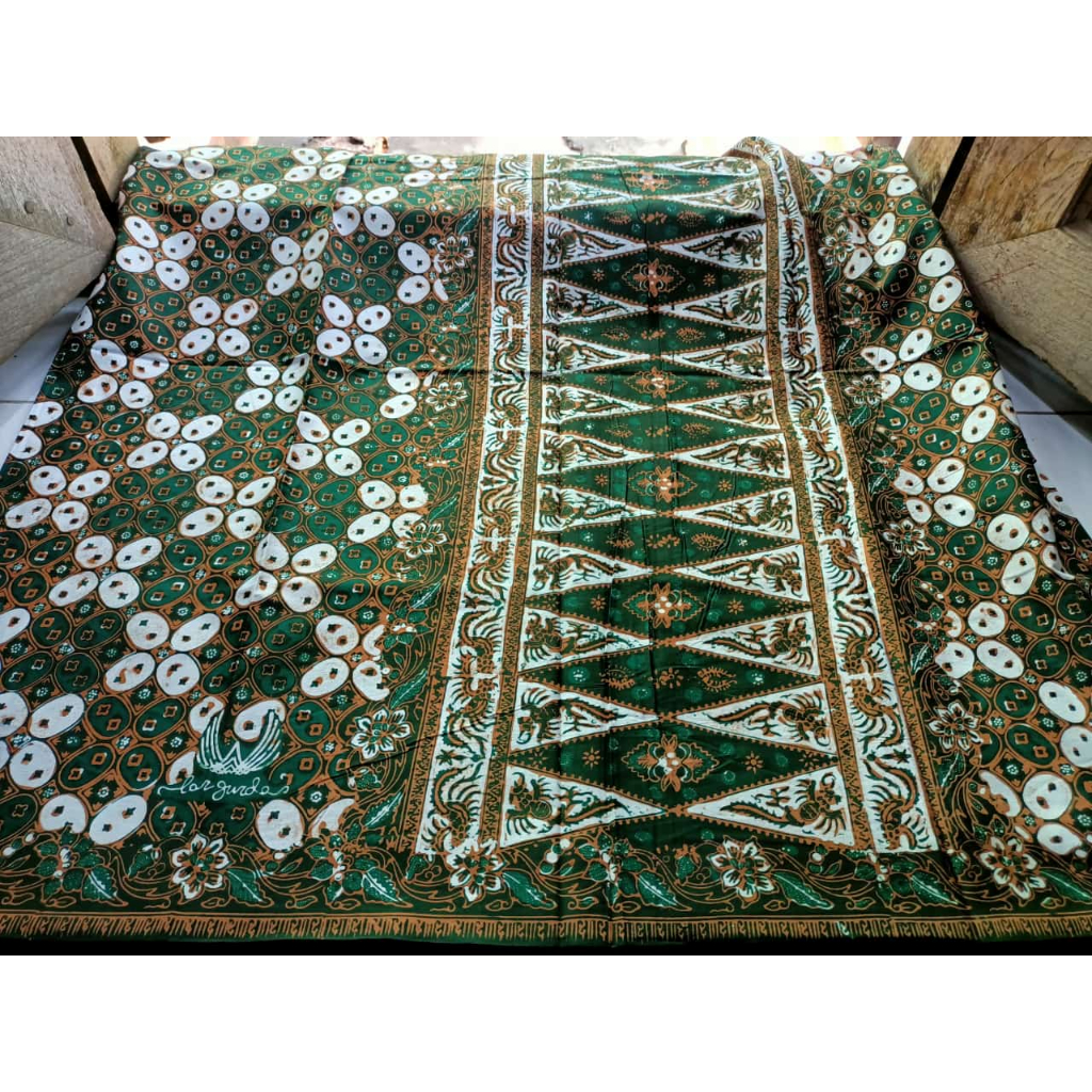 Original LAR GURDA BATIK SARONG IN KESIK COLOR | Shopee Philippines