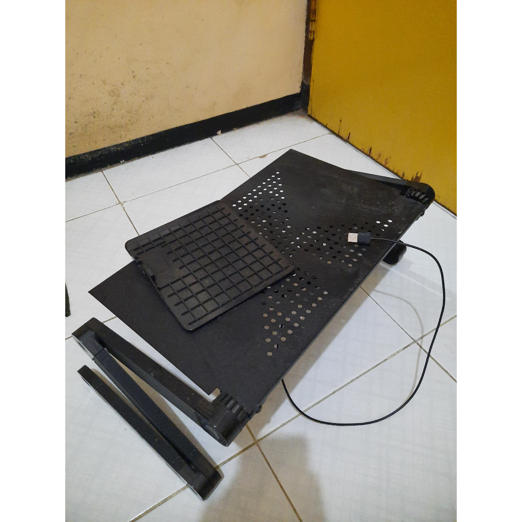 HITAM Preloved Coretech Fold Black Aluminum Folding Laptop Table With ...