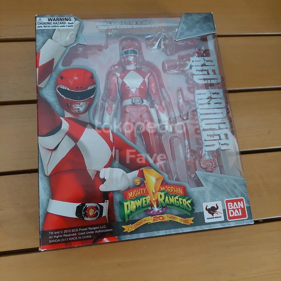 SHF Red / Tyrano Ranger - Kyoryu Strand Zyuranger / Power Rangers ...
