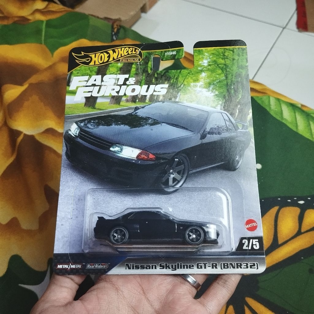 Hot Wheels Premium Nissan Skyline GT-R32 (BNR32) Fast & Furious Black ...