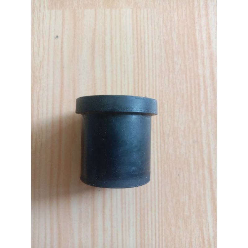 LOKAL Isuzu Elf NHR 55 NKR 55 Local rear spring boss rubber 8-94113-323 ...