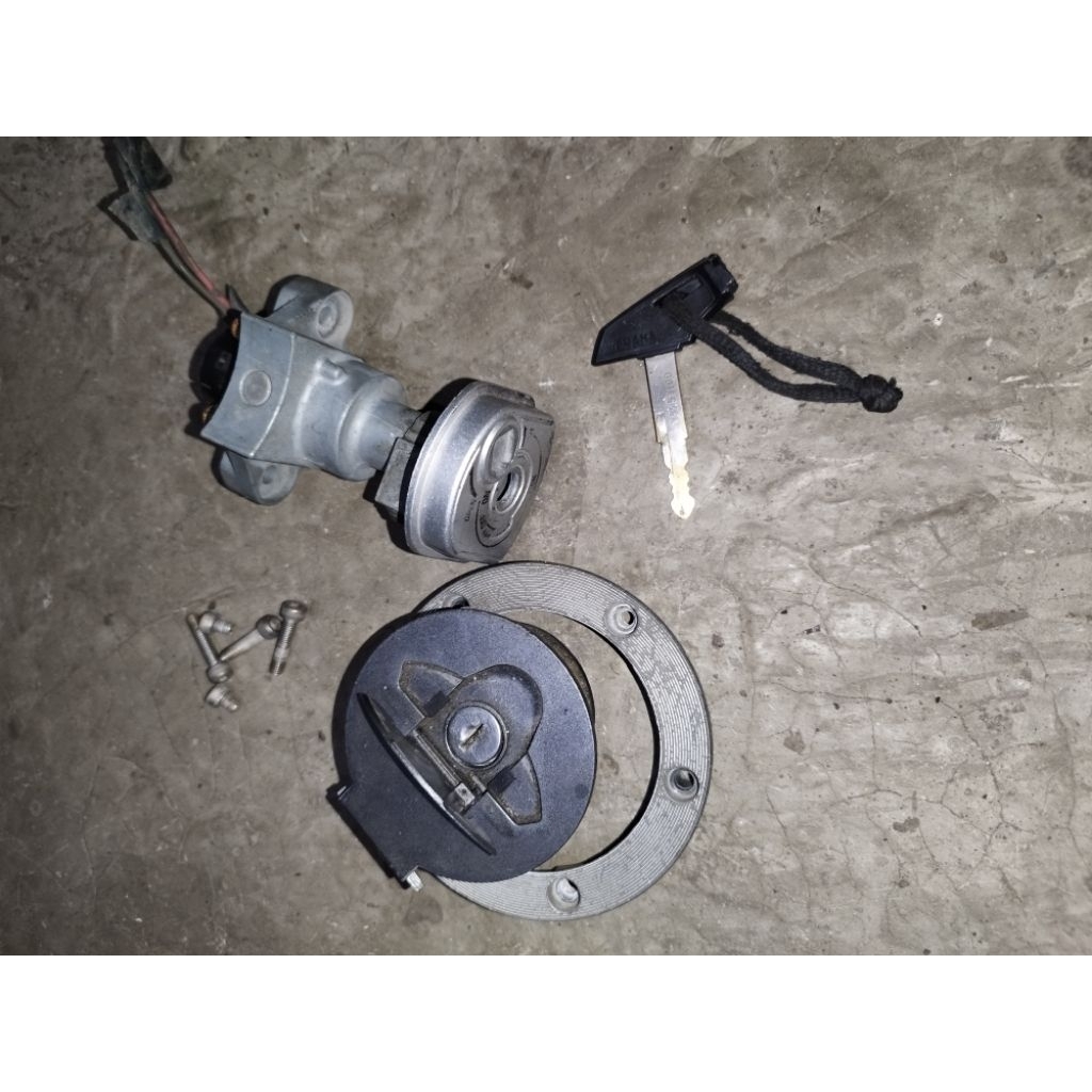 Original Yamaha R15 V2 Ignition Key Removed | Shopee Philippines