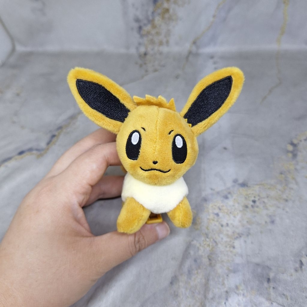 (READ DESCRIPTION) Preloved Pokemon Tiny Shoulder Ride Eevee Plush Doll ...