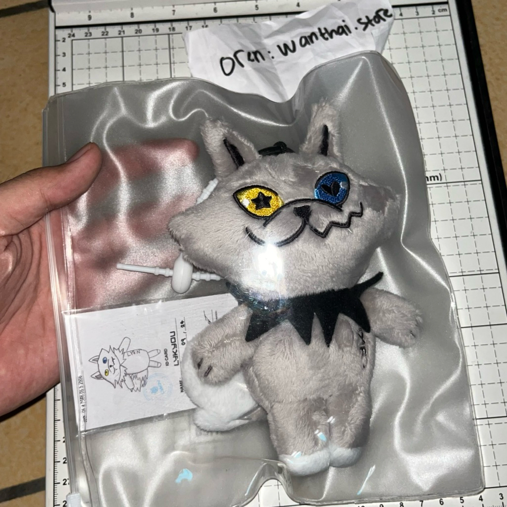 LYKYOU DOLL | DOLL KEYCHAIN LYKN | DOLL KEYCHAIN LIMITED EDITION