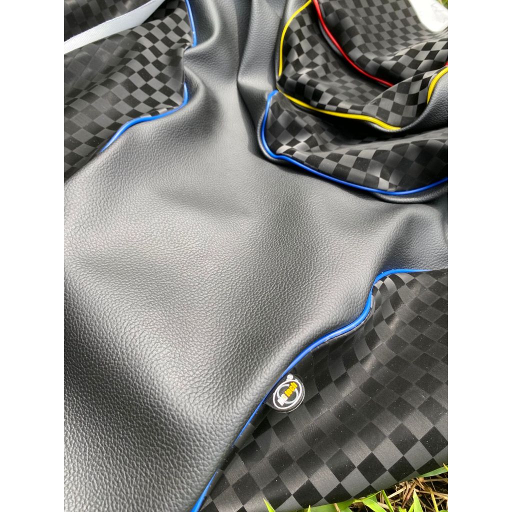 GL PRO MOTORCYCLE SEAT COVER WITH CHESS MOTIF COMBINATION MBTECH COLOR ...