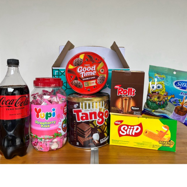 READY Eid Snack Parcel Package (CONTENTS 7 PCS + BOX) Hampers | Shopee ...