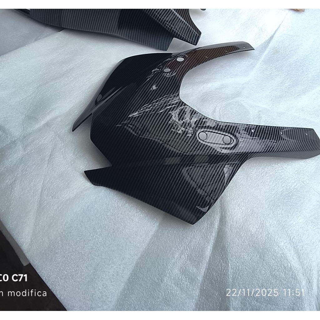 Latest model mask sipit mask r15.v4 model R6 full carbon wtp | Shopee ...