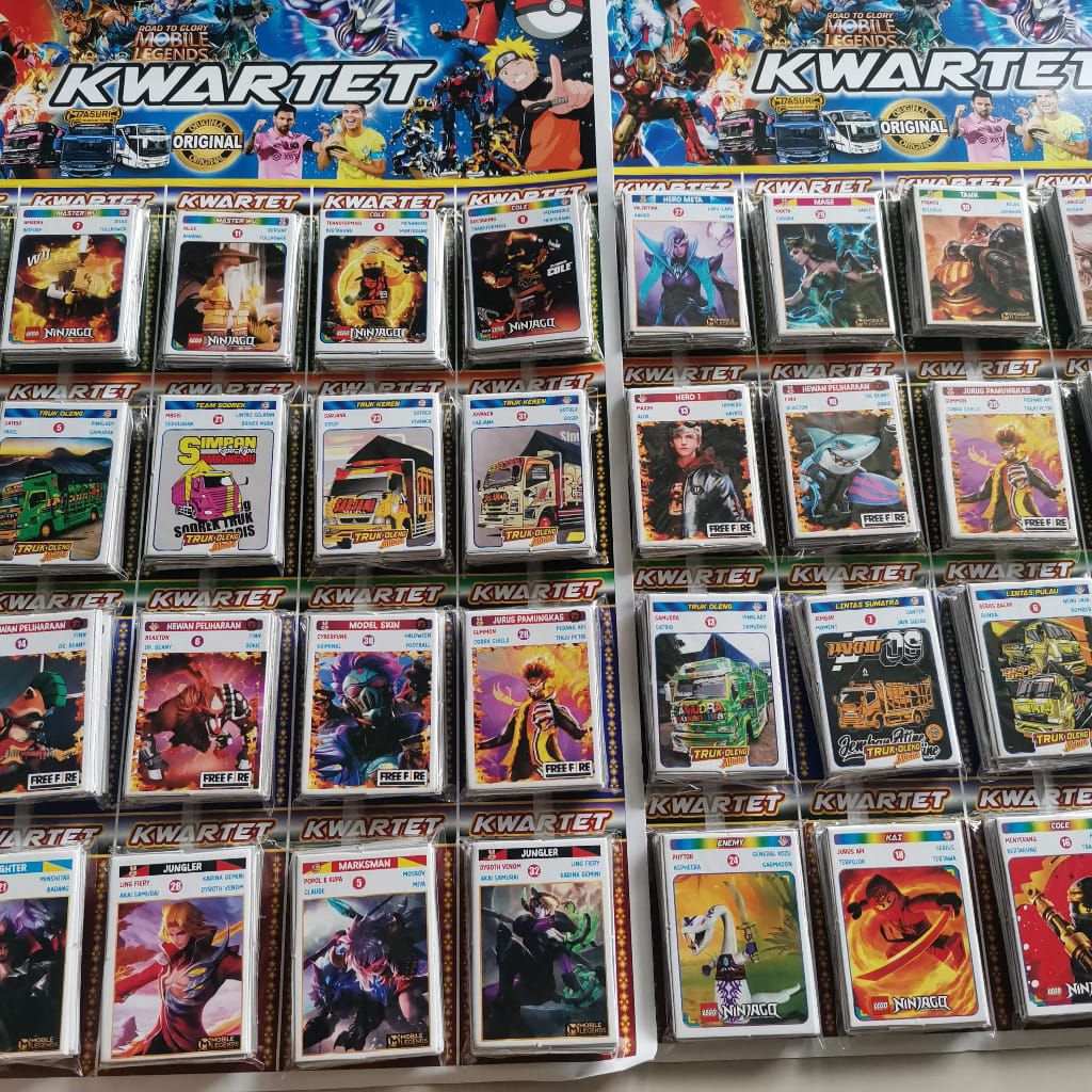 20-pack of quartet card toys, with various characters hero, can be ...
