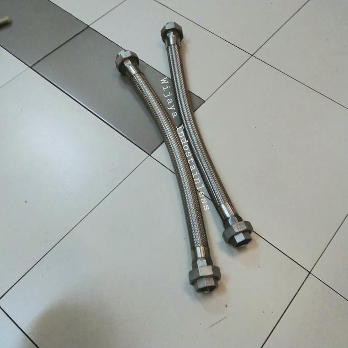 Flexible Hose SS 304 Watermur Union/ thread 1