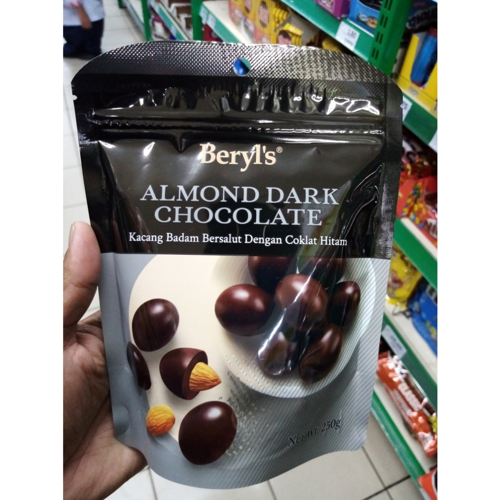 HITAM Beryls ALMOND DARK CHOCOLATE/ALMOND Coated With DARK CHOCOLATE ...