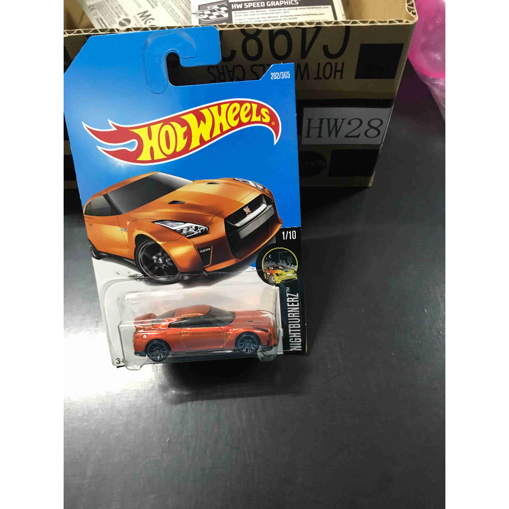 Mattel Hotwheels 17 Nissan GT-R (R35) ORANGE price for 1 (HWW28 ...