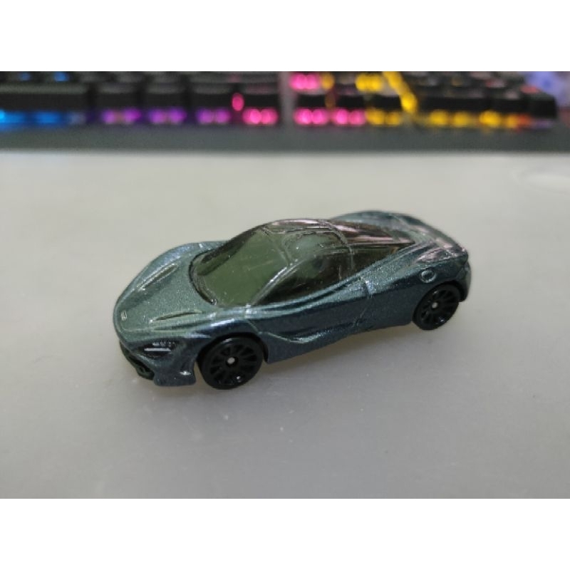 Loose Hot Wheels Land Rover Defender or Mercedes G-Class *DONOR BODY - NO WHEELS