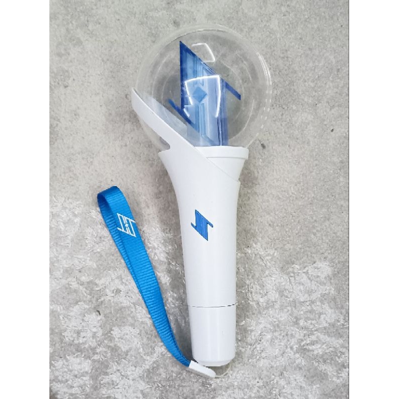 JO1 Official Penlight Light stick and NiziU OFFICIAL LIGHT STICK Shopee Philippines