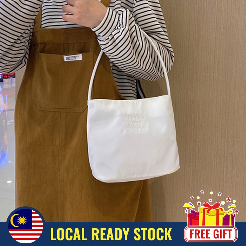 Local Fashion Embroidered Underarm Bag Waterproof Nylon Handbag Girl ...