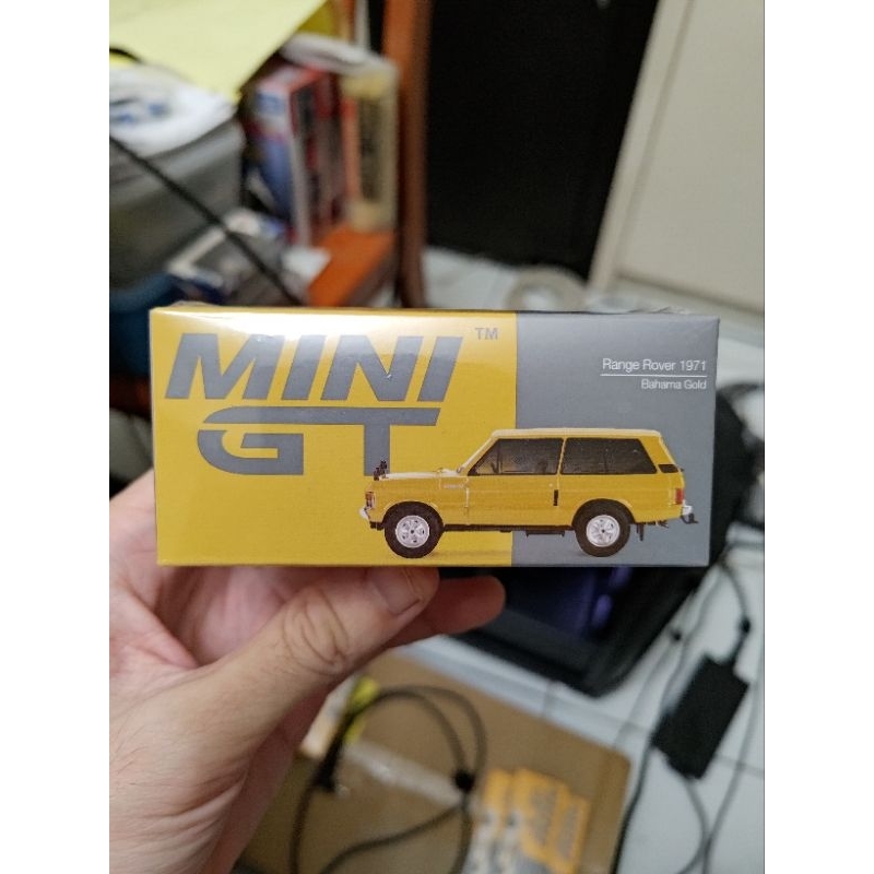Mini GT Range Rover 1971 Bahama Gold 495 | Shopee Philippines