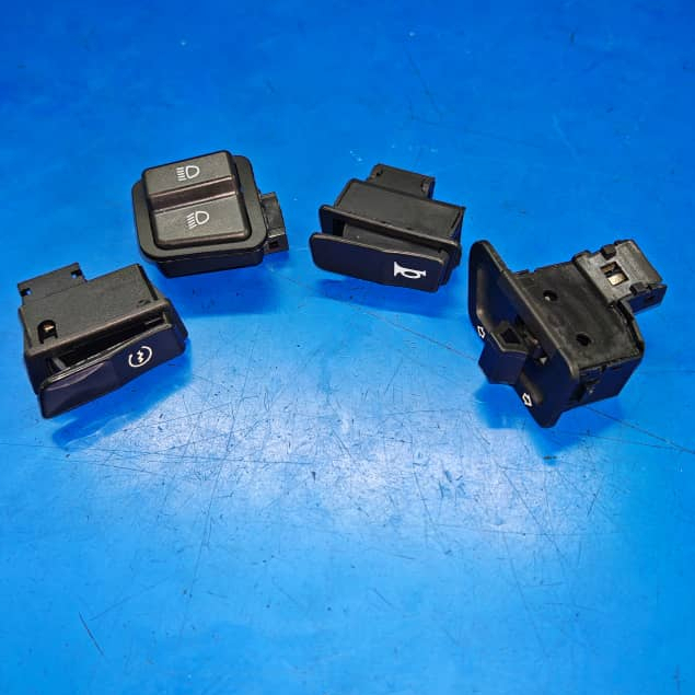 Modenas MR2 / MR3 ( Kriss 110- New) - Button Switch - Suis - ( HI-LO ...