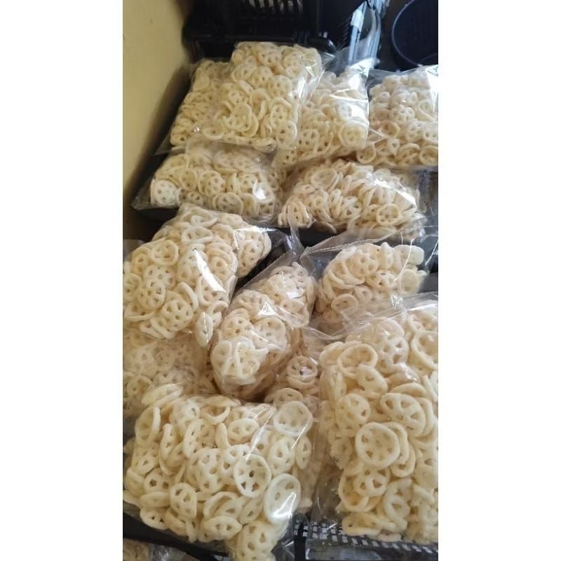 FEELING WHEEL CRACKERS | Shopee Philippines