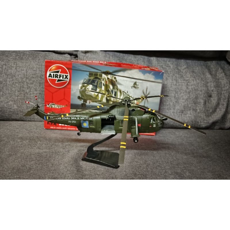 Assembled, colored and wheathered model TUDM Sea Kings (NURI HELICOPTER ...