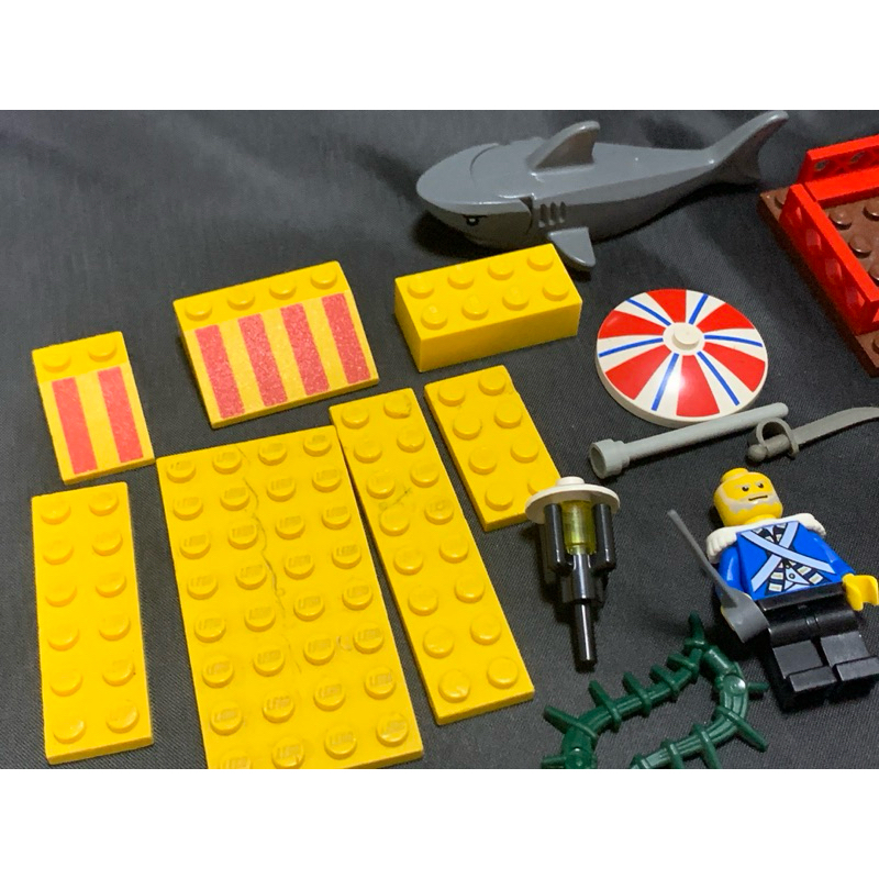 Lego Classic Pirates Parts & Minifigures | Shopee Philippines