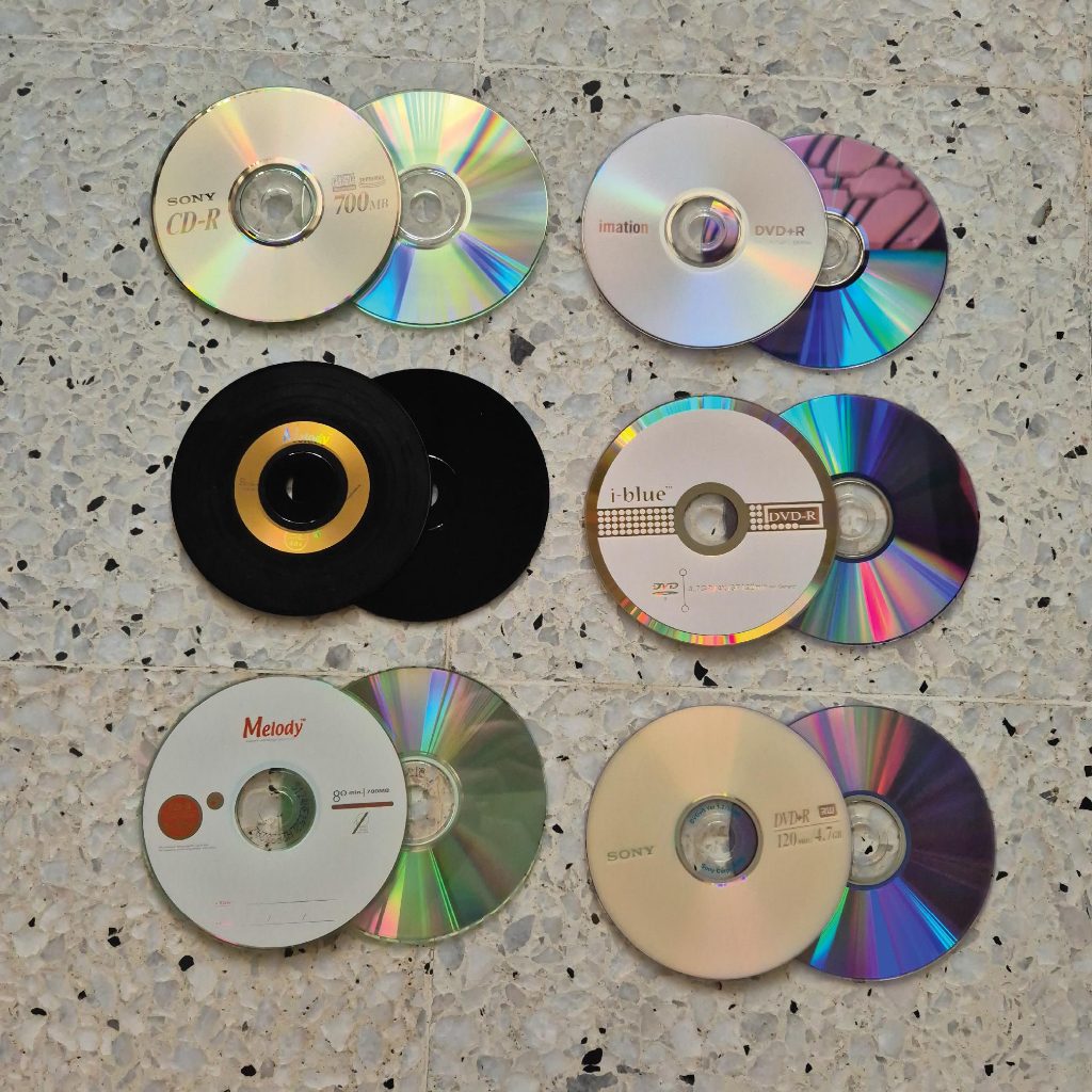 CD-R / CDR DVD-R / DVDR Blank Disc Blank CD Kosong DVD Kosong | Shopee ...