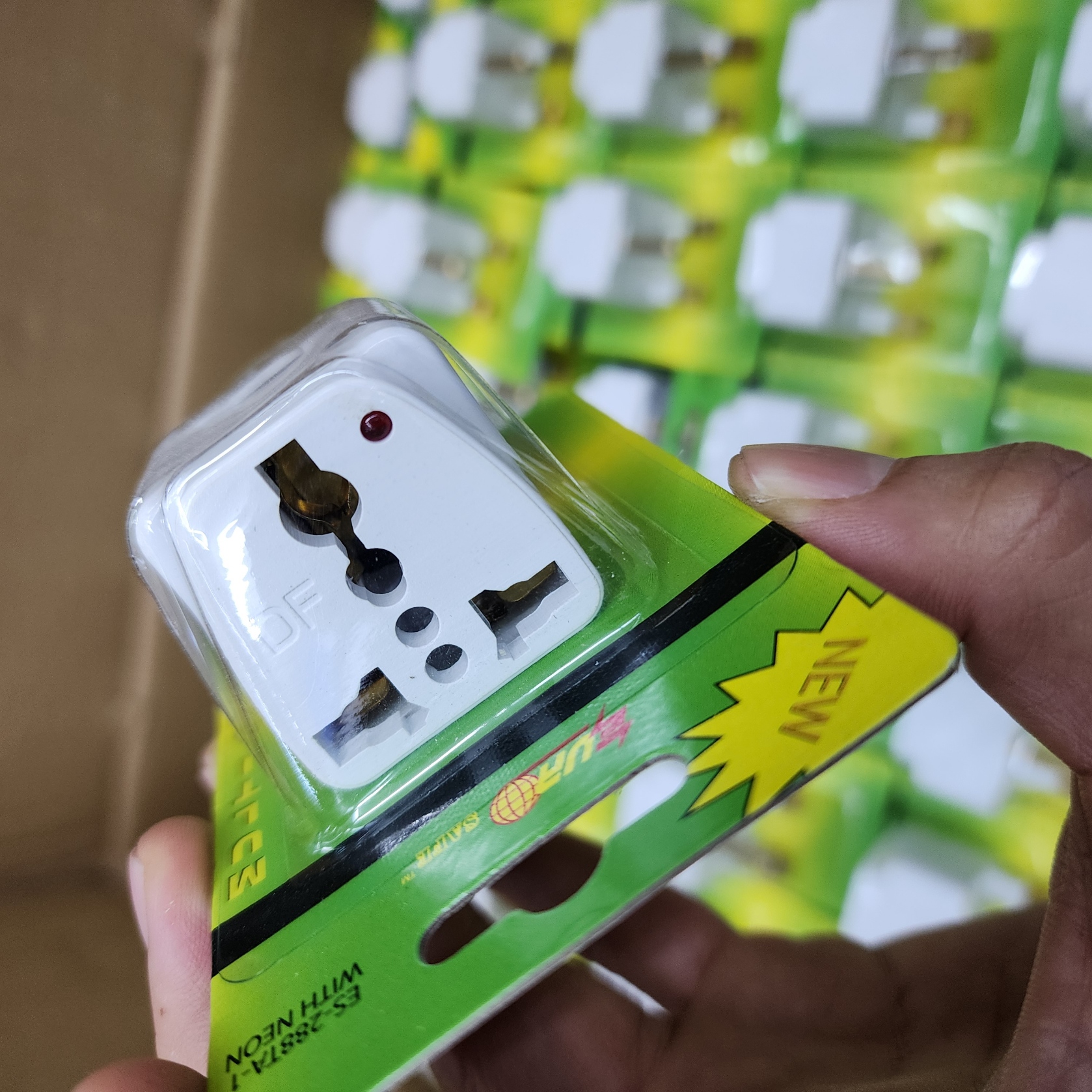 EUROSAFE Universal adapter plug adapter 2 pin plug adapter to Multi Pin ...