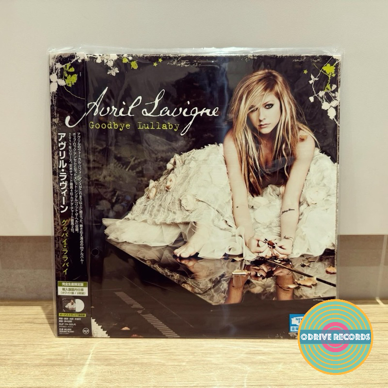 Avril Lavigne - Goodbye Lullaby (Limited Japanese OBI Edition Colored ...