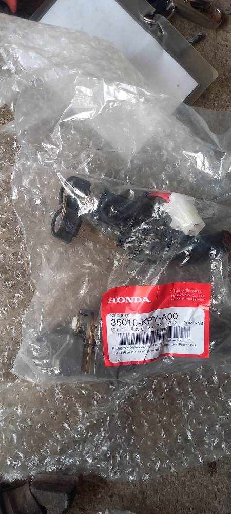 Ignition switch set Xrm 125/ RS125 Honda Genuine Parts made in