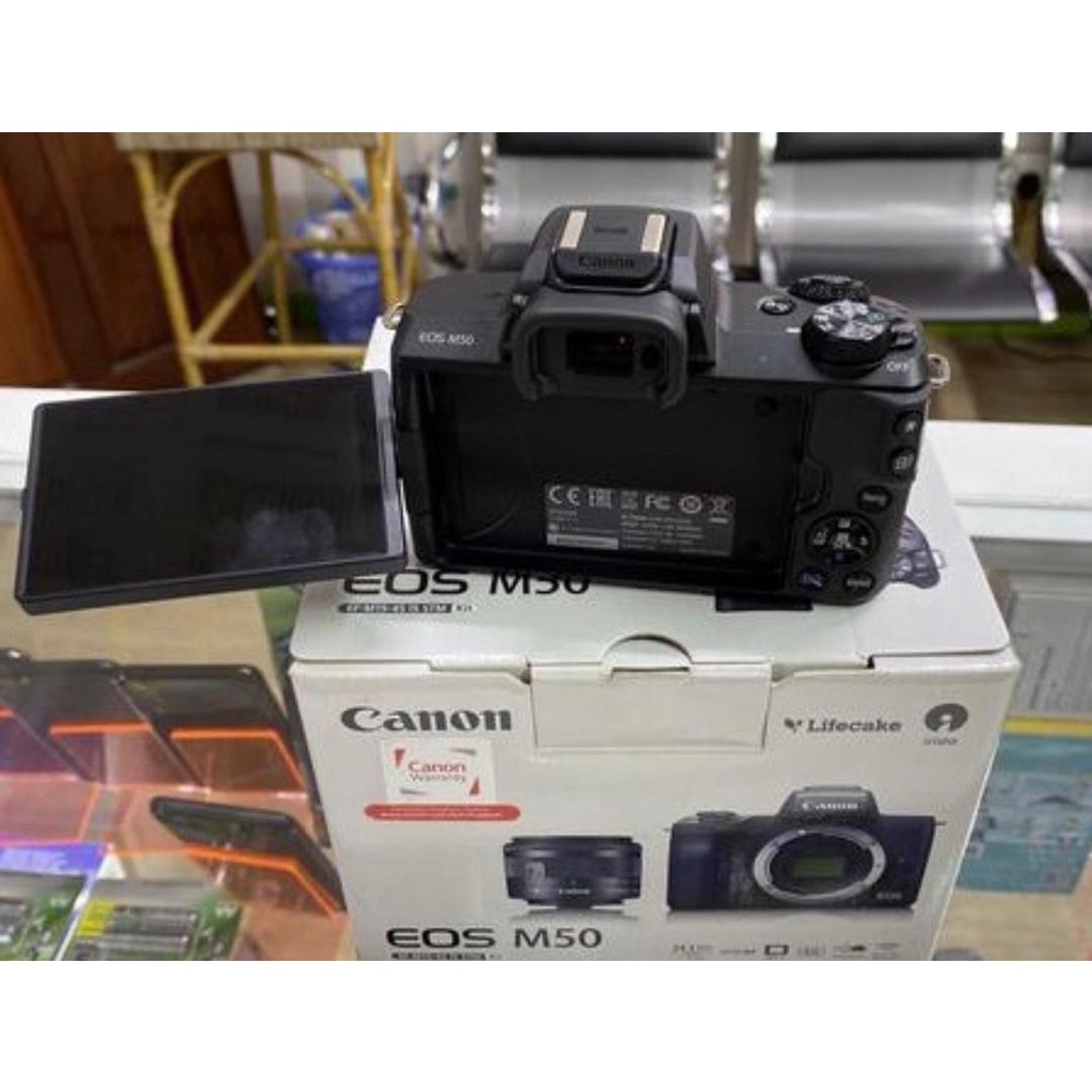 Canon EOS M50 Mirrorless Vlogging Camera Kit with EFM 1545mm Lens