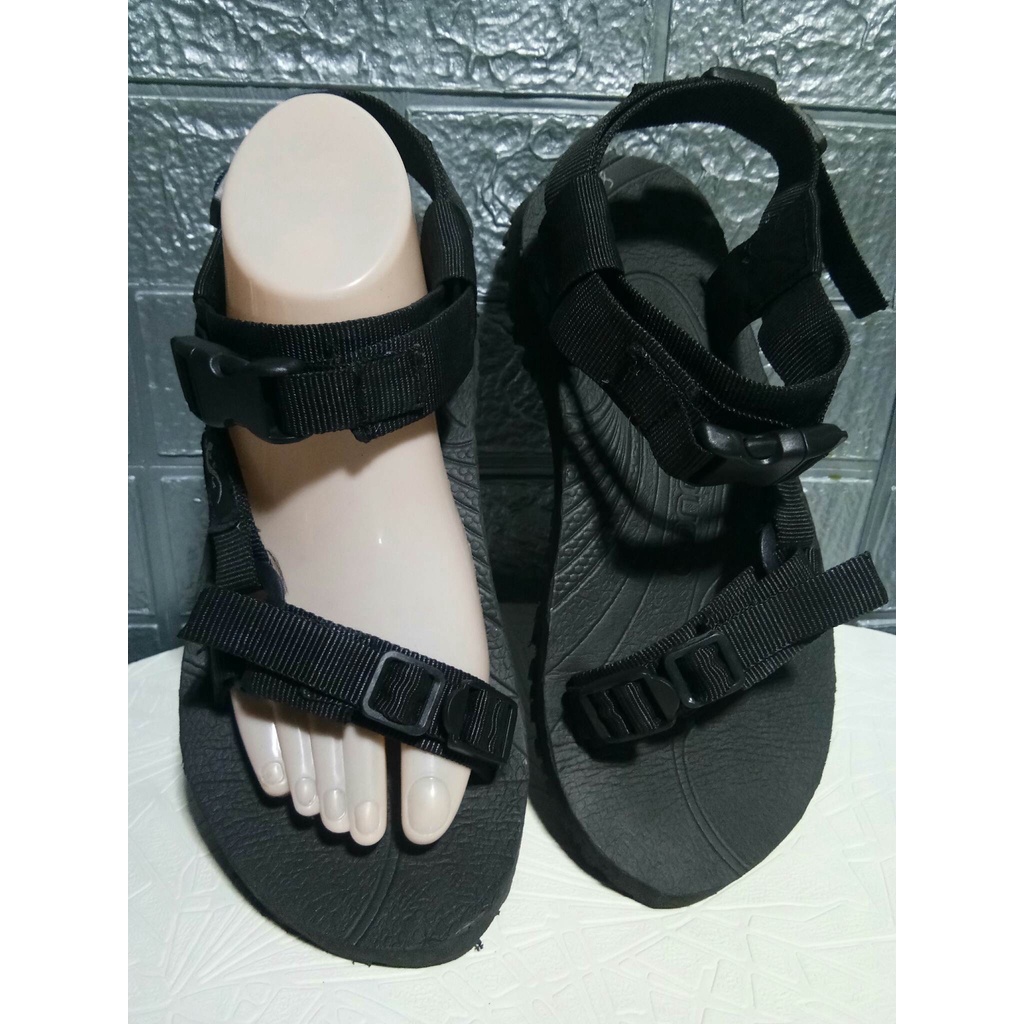 Sandugo on sale trekking sandals