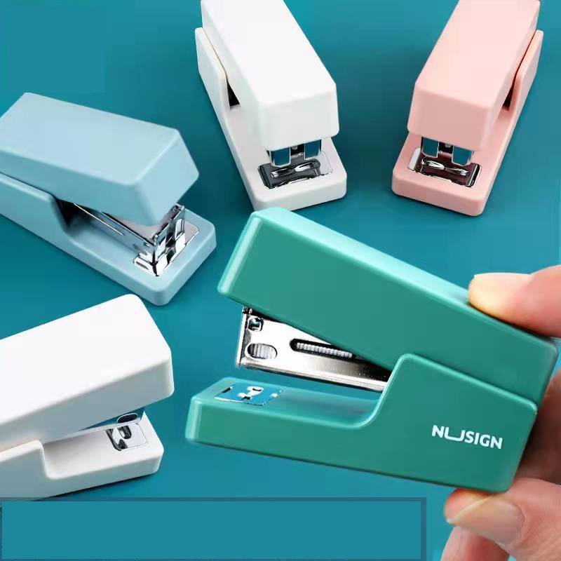 Mini Staples Set Portable School Student Stationery Office Supplies