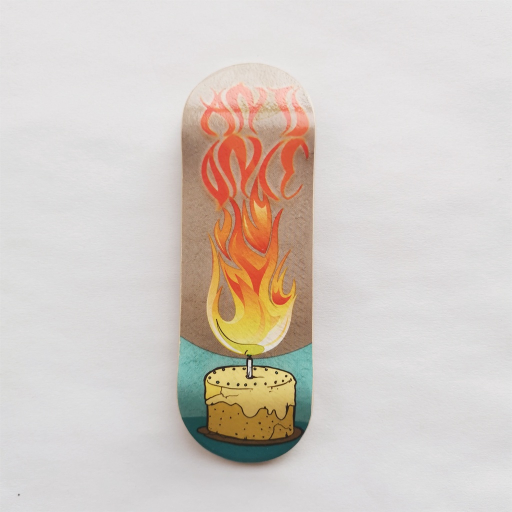 34mm Fingerboard Deck 32mm Low Concave with Real Wear Graphic 5 layer