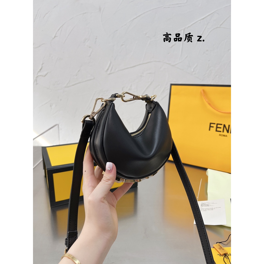Fendi Shoulder Bag Sports Leather Crossbody Bags Men's And Women's