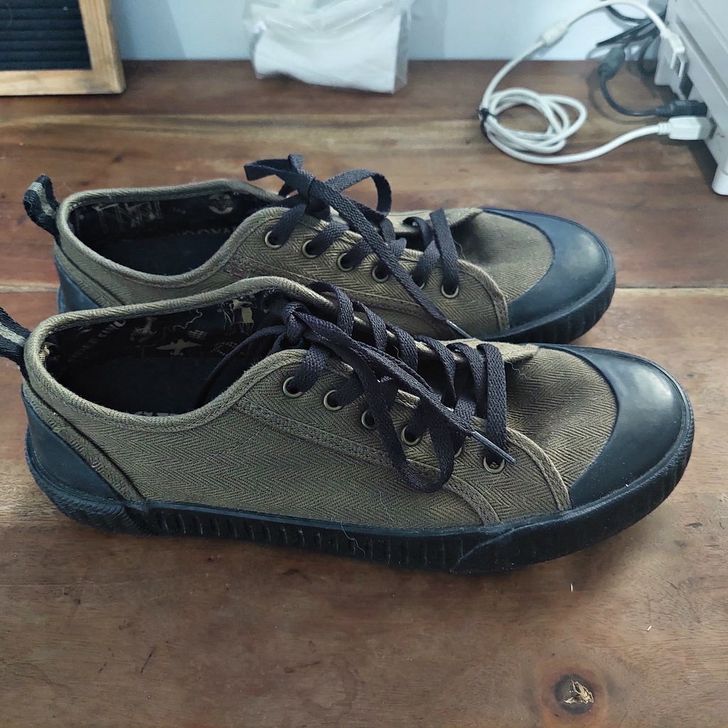 Sperry cutwater shop black