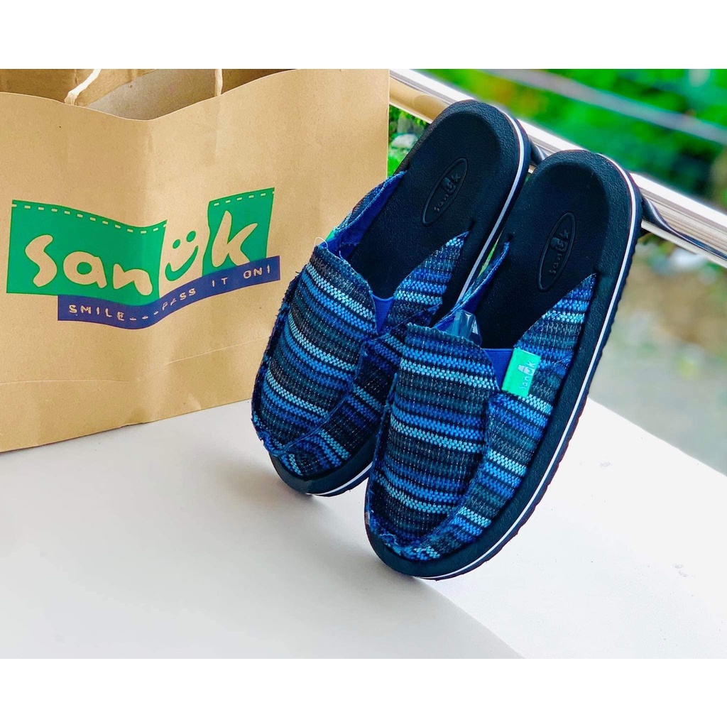 Sanuk half shoes for Women