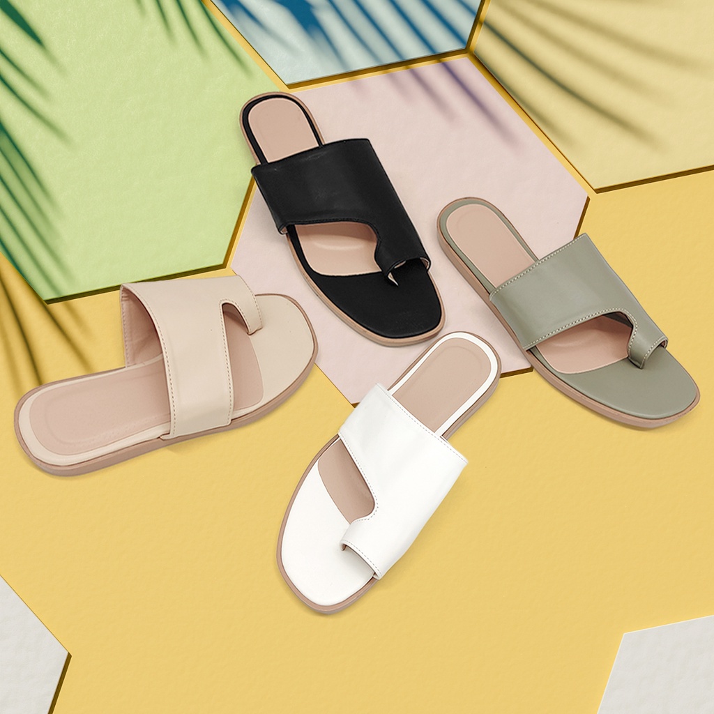 R&A837 Flat Square Toe with One Toe & Vamp Strap with Prefab Beige Out ...