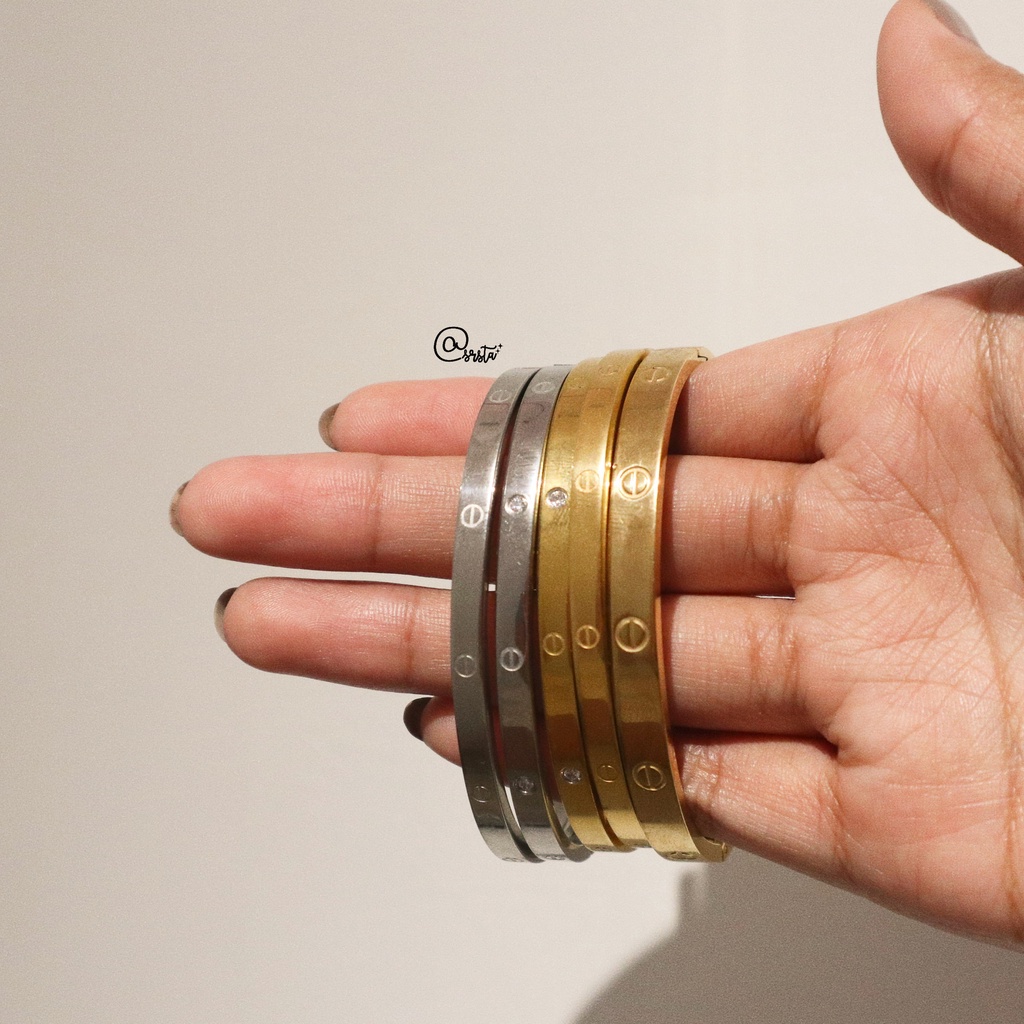 Accessoriesta Tier Thin and Wavy Stainless Steel Bangle Bracelet ...