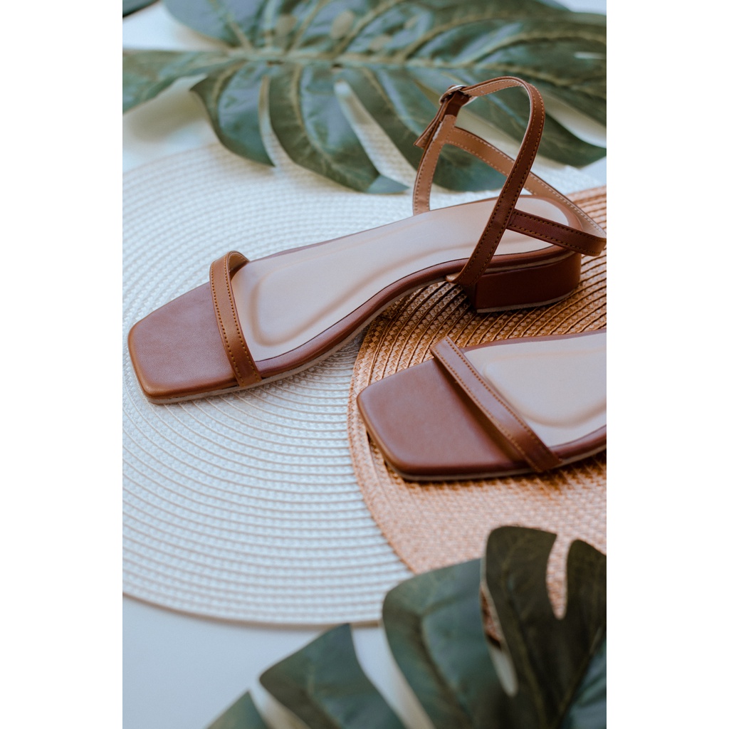 Maya 1 Heels Fashion Sandals Plus Size Size 9 13 Slightly Good For Wide Feet Shopee Philippines