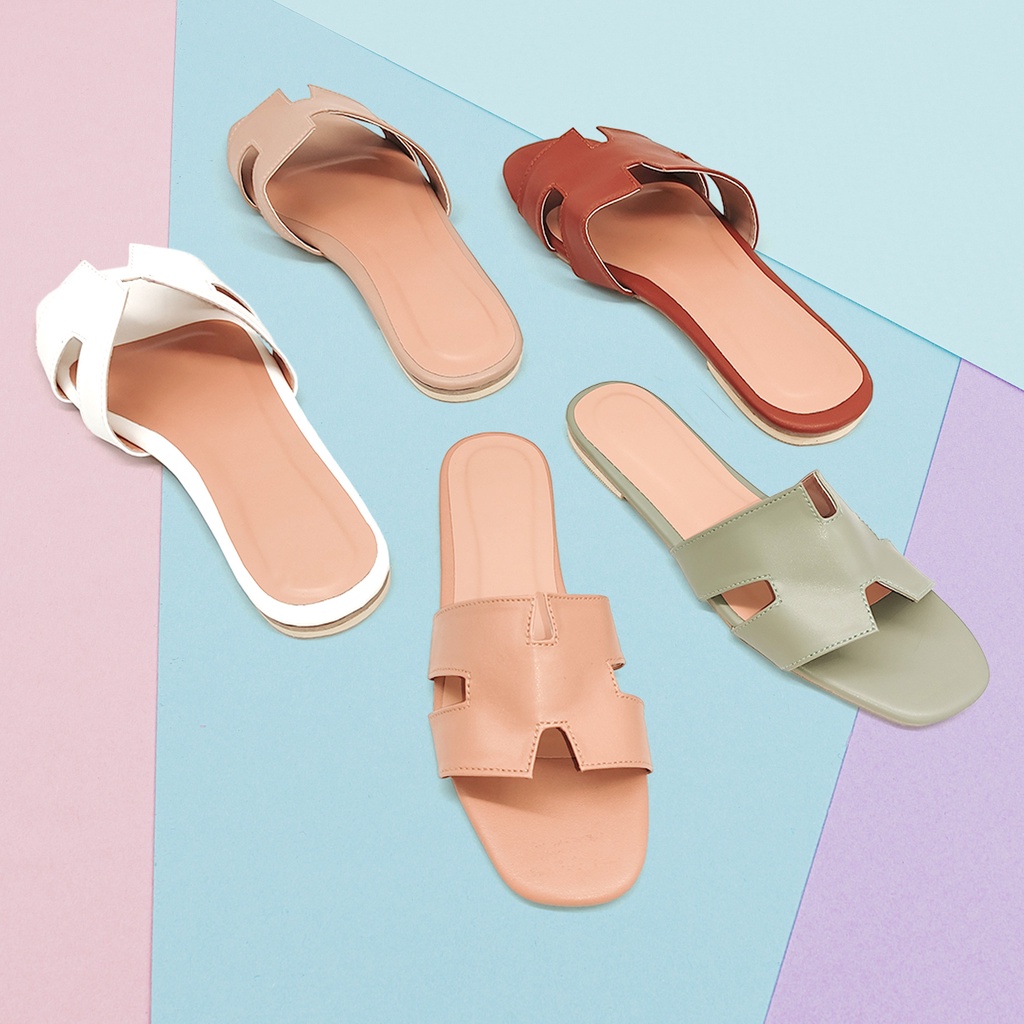 R&A831 Flat Square Toe with H-Strap & Beige Insole Lining Slides ...