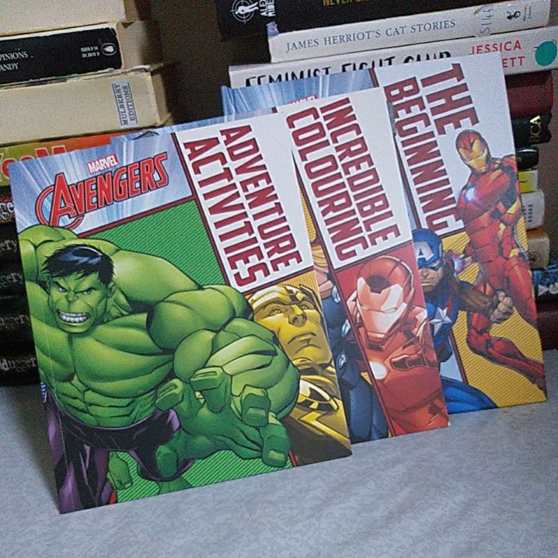Marvel Avengers 3pc book set Secondhand | Shopee Philippines