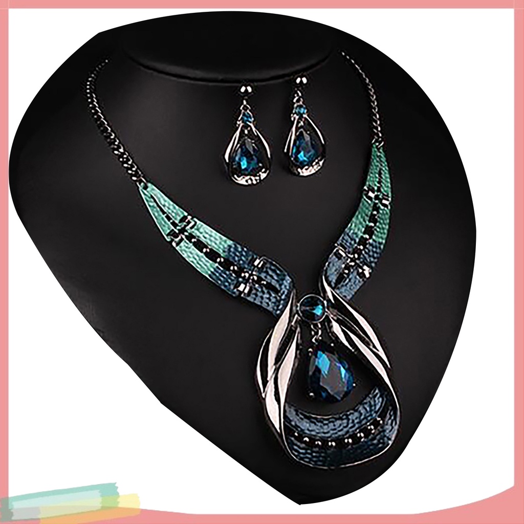 Women's Multi layered Choker Chunky Statement Bib Pendant Chain