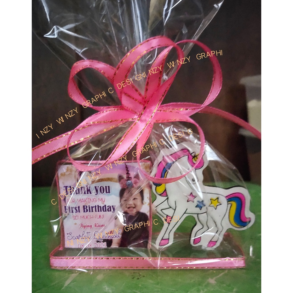 UNICORN CHARACTER GLASS SOUVENIR | Shopee Philippines