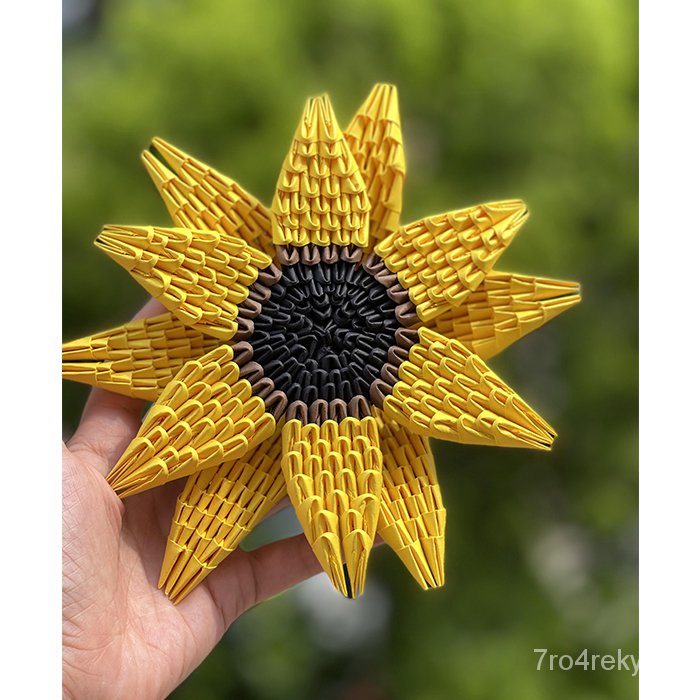 3D Origami paper DIY flower creatures to make using modular folded ...