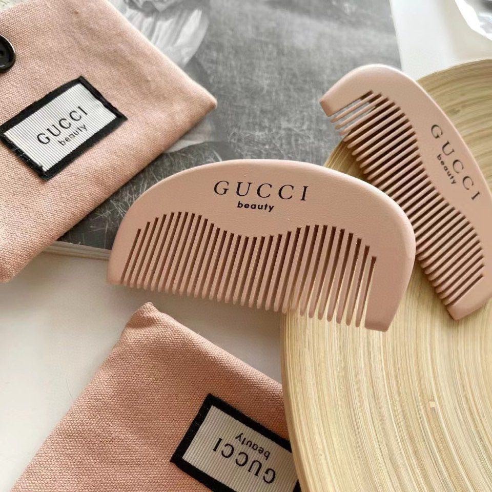 Gucci NEW Baby Comb Baby Pink Hair Comb Mini Wood Comb With Storage
