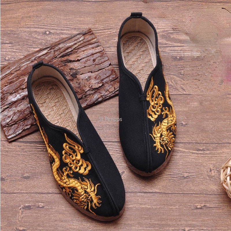 Chinese National Style Canvas Embroidered Dragon Shoes Old Beijing ...