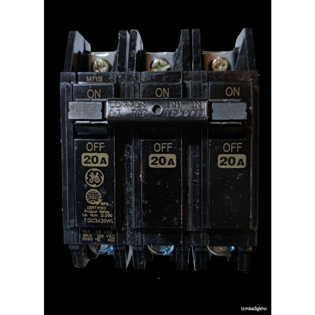 ♀20A Circuit Breaker 3 Pole Three Phase Bolton TQC ( GE), 20A 3P Bolt