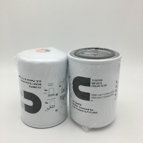 Excavator Lube Oil filter Fleetguard LF700 diesel engine spare parts ...
