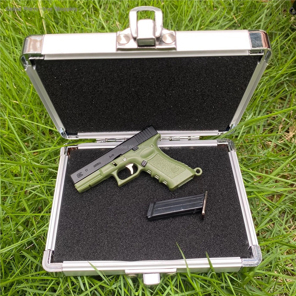 Highquality GLOCK 17 Pistol 1：3 Toy Gun Model Safe Tiny Glock Replica