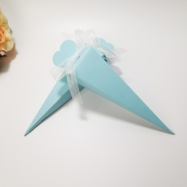 50Pcs/Set Triangular Candy Box with Transparent Ribbon Wedding Gifts ...